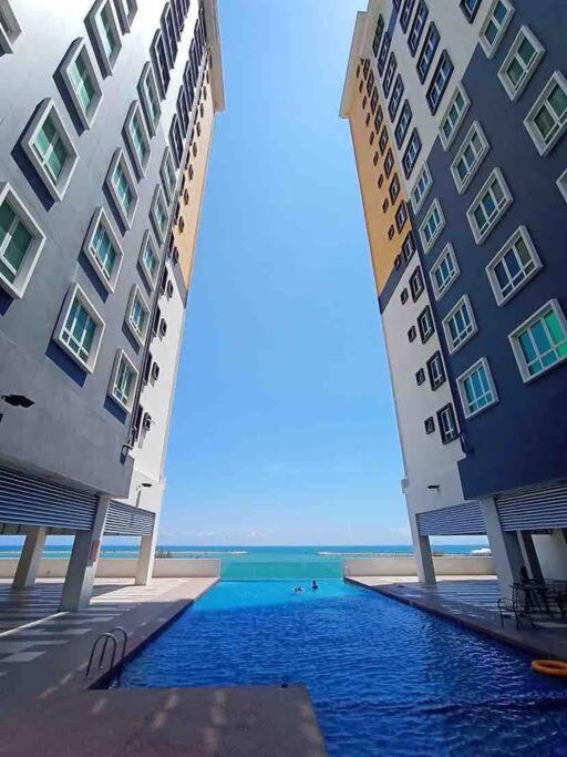 Orked Vanda, 3 Bedroom Apartment, Seaview Netflixwifiyoutube กัวลาตรังกานู ภายนอก รูปภาพ